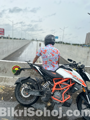 KTM DUKE 125